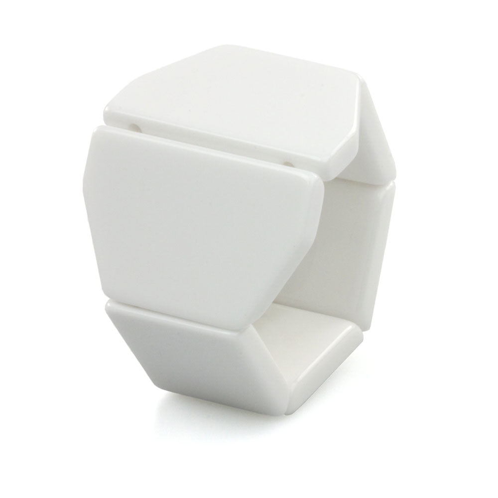 102563_0200_Belta-Y-White-STAMPS