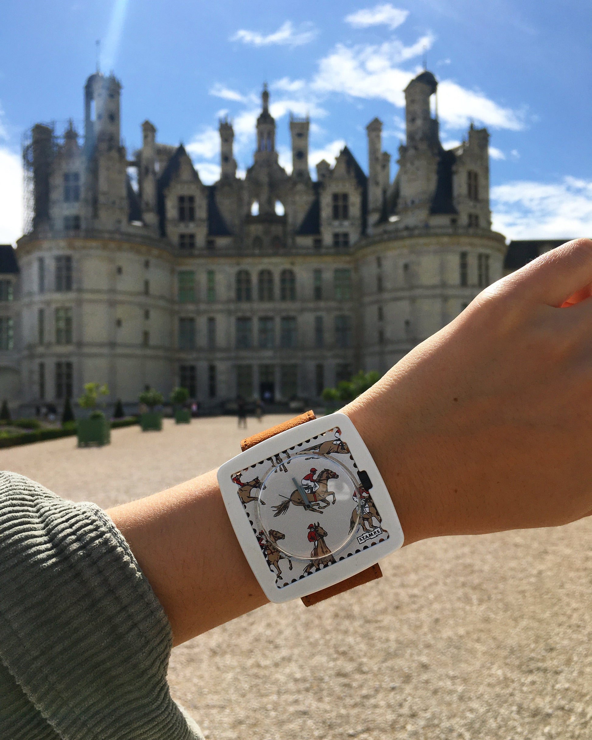 03D5B9E6-25E0-490E-8D30-F7DEA0561CDC