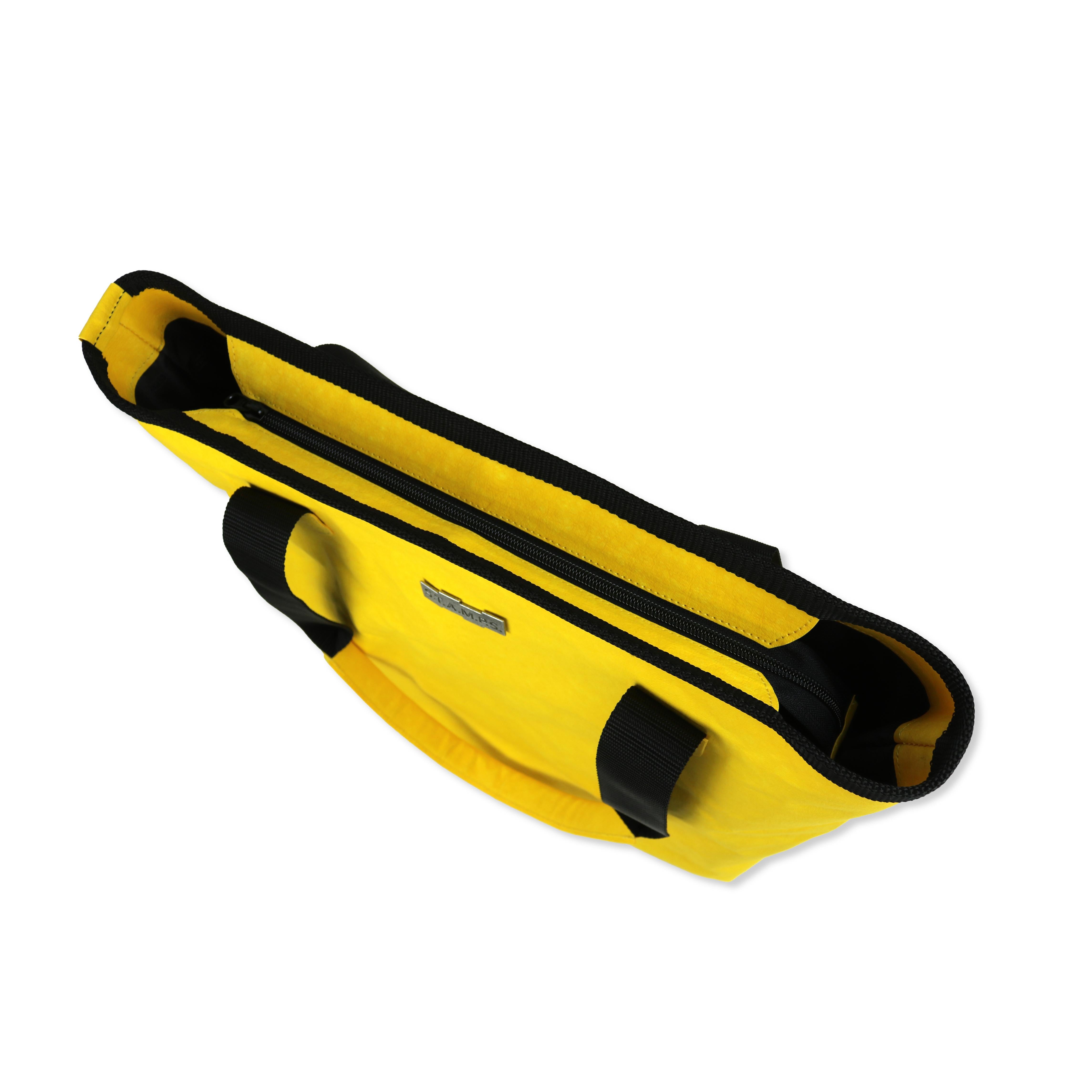106402_1023_Lone_Taxi_Yellow_03