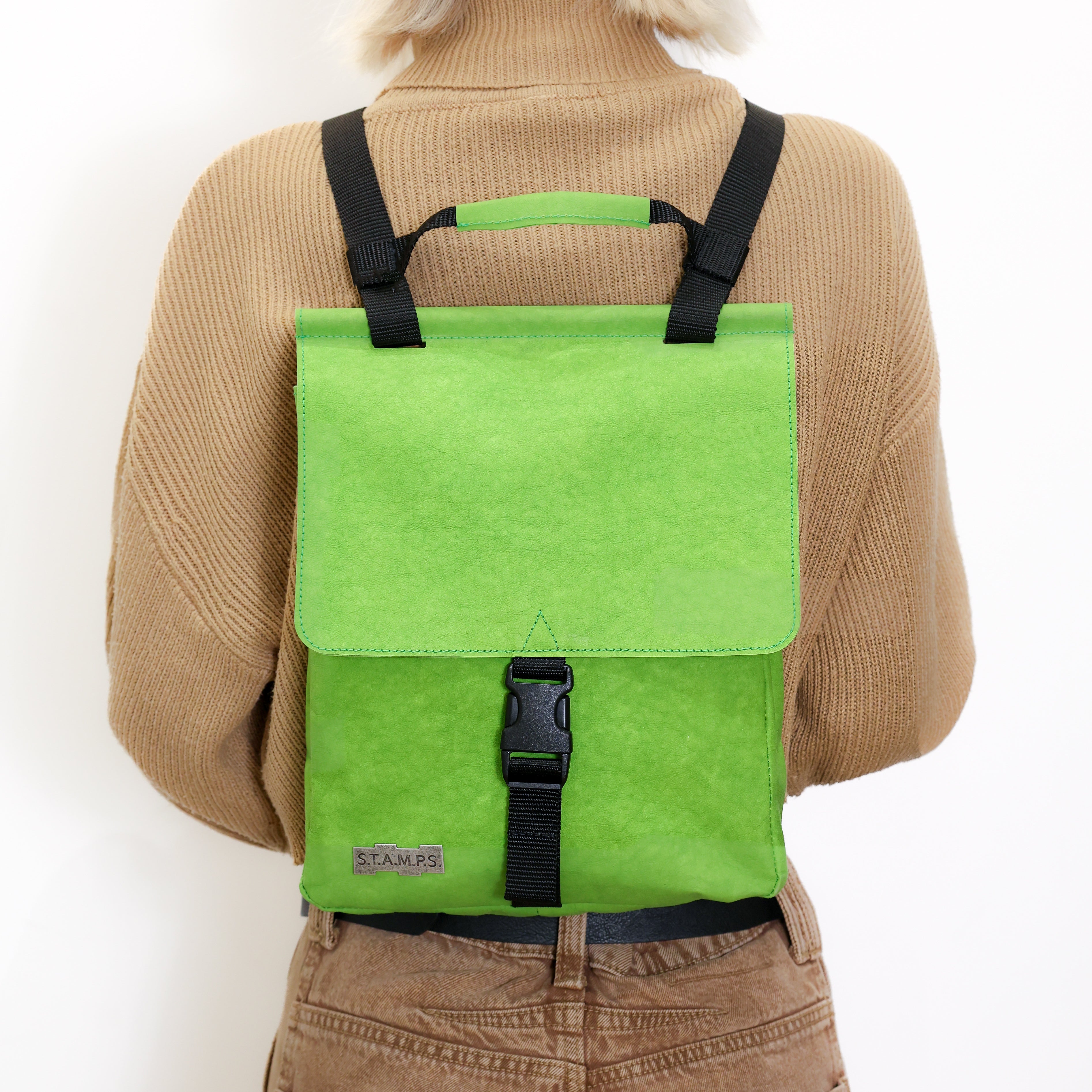 Paavo in Apple Green