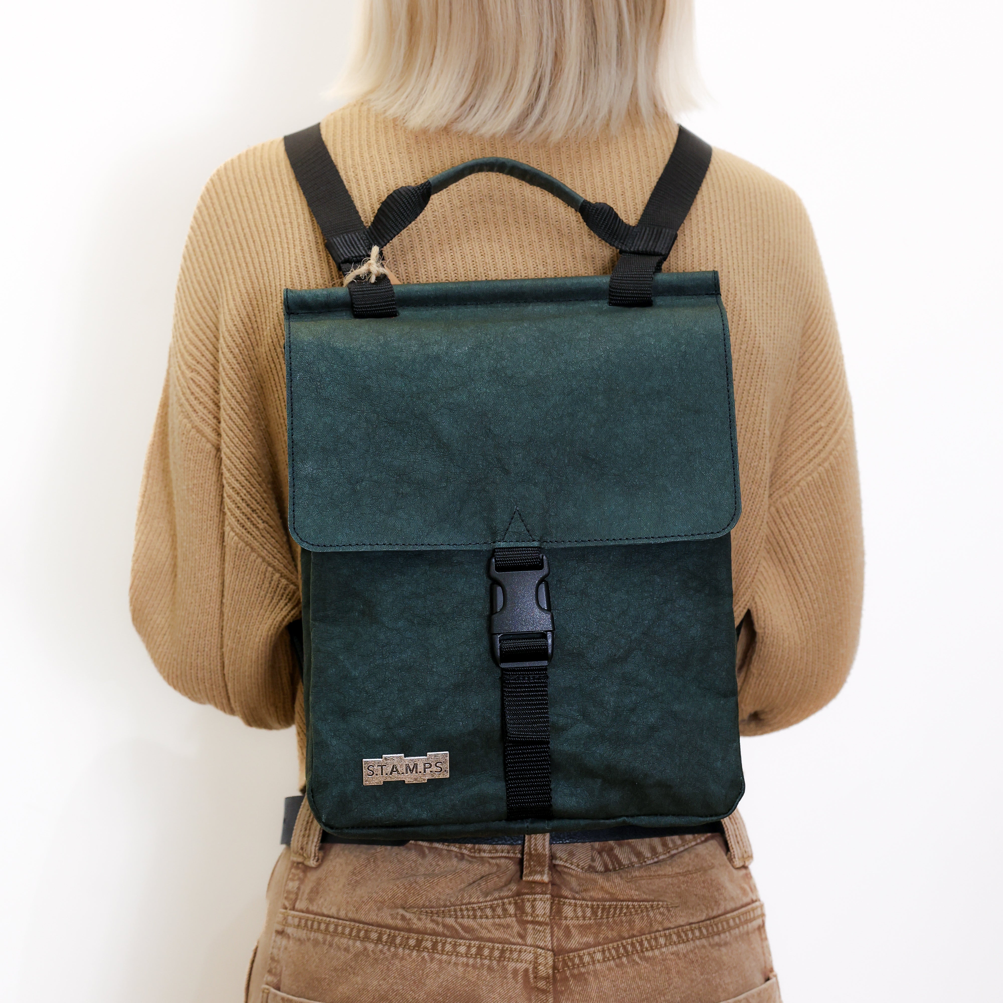 Paavo in Dark Green