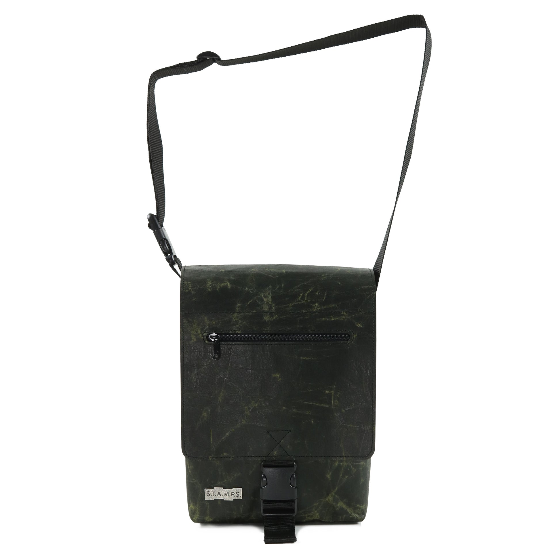 Ben-in-Derby-Petrol_106182_3410_01