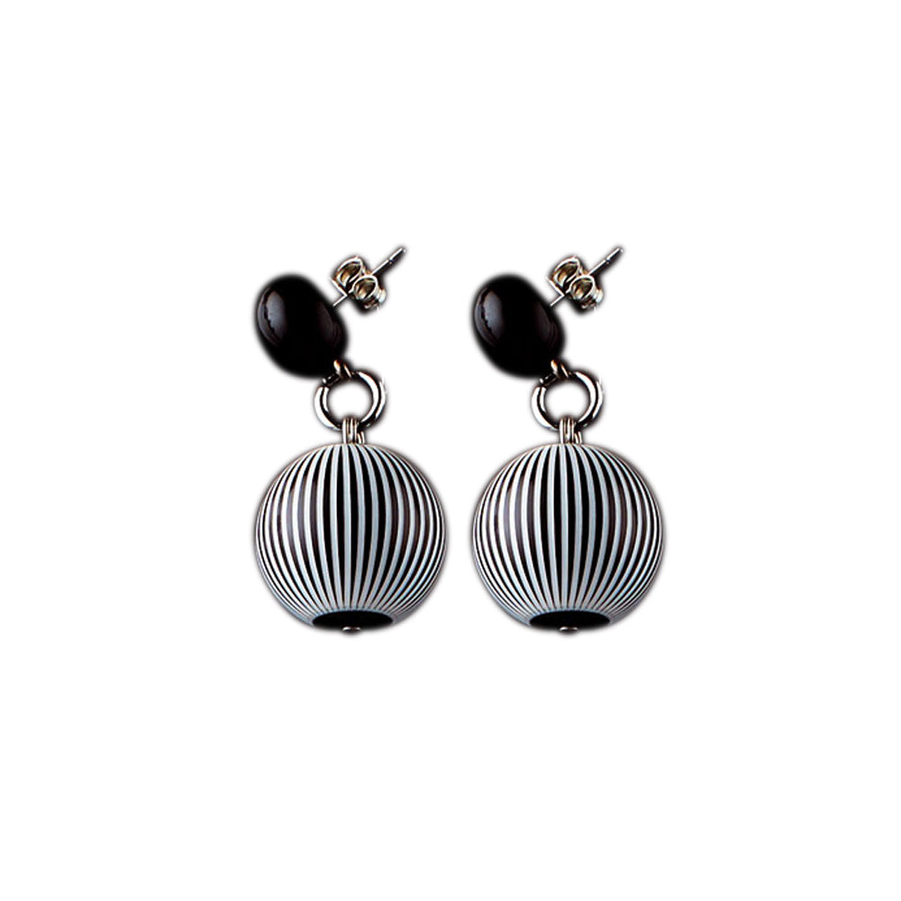 Earring-Chicago-103406_v_1759