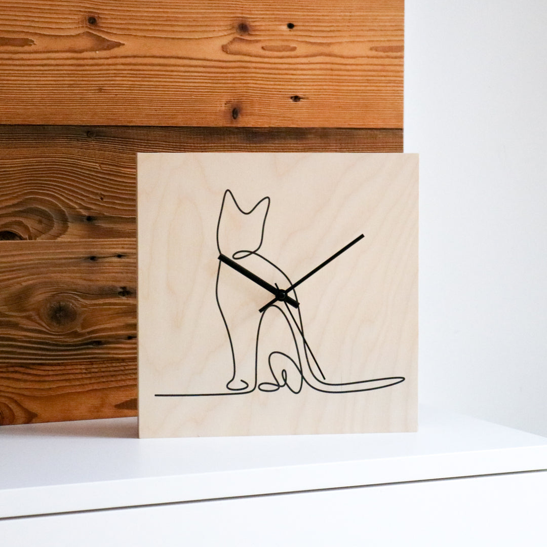 STAMPS_Woodclock_wallclock__Cat